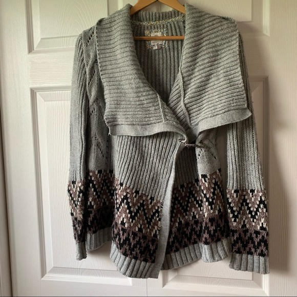 Element Sweaters - Element wrap sweater size small